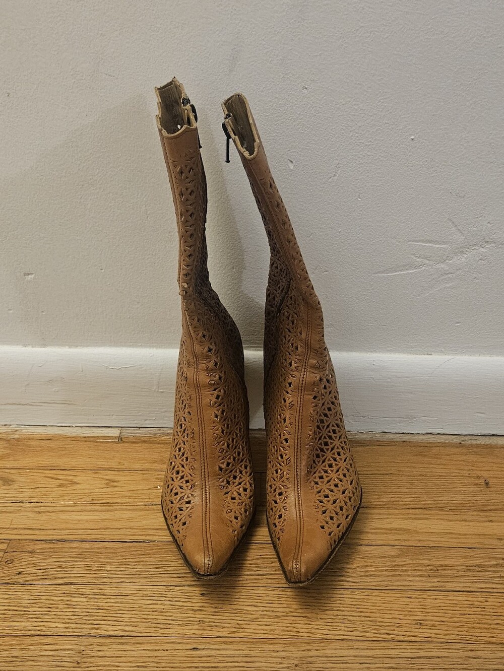 Vintage Leather Women's Tan Laser-Cut Pointed Toe Booties